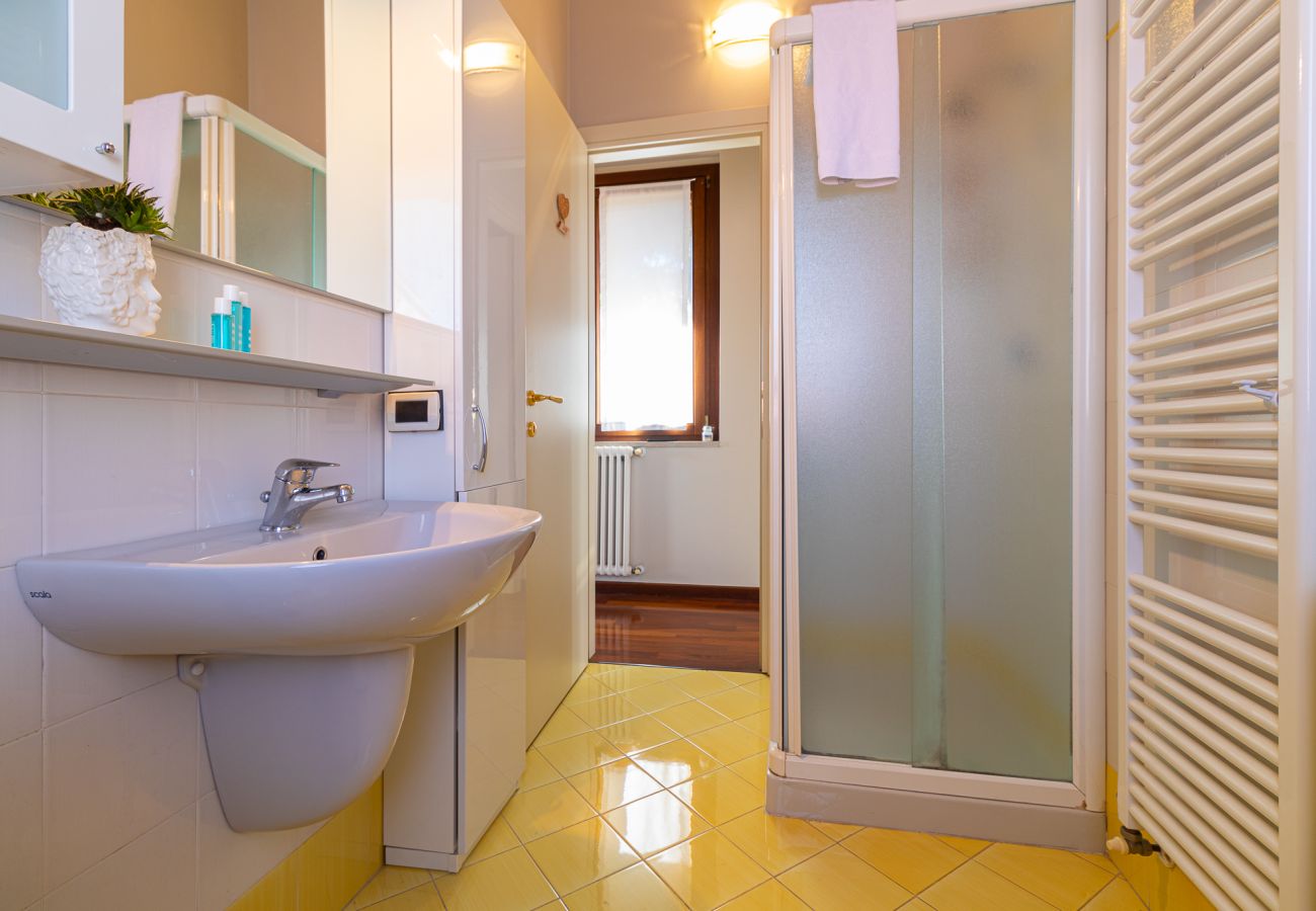 Appartamento a Desenzano del Garda - Maison Blanchette-BGL