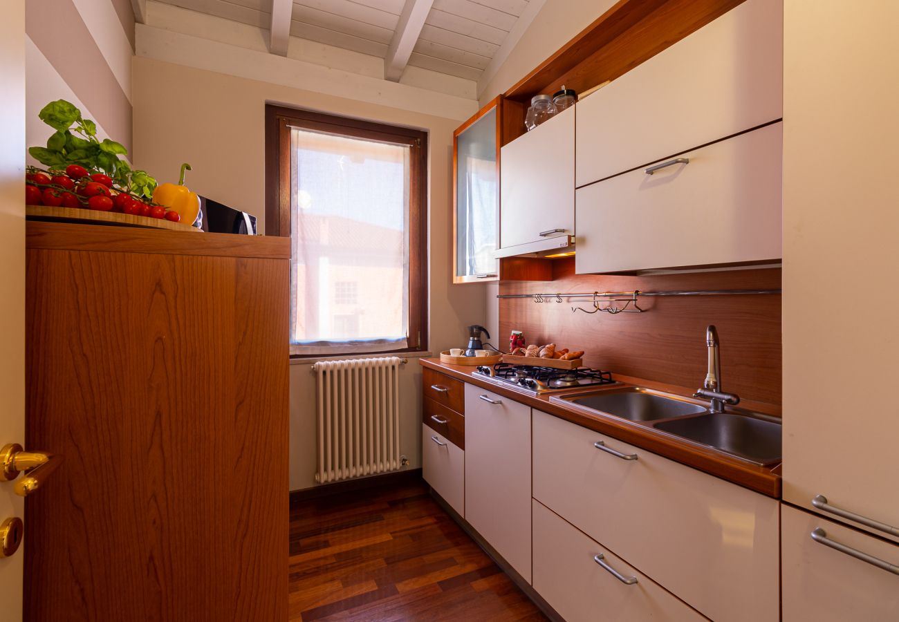 Appartamento a Desenzano del Garda - Maison Blanchette-BGL