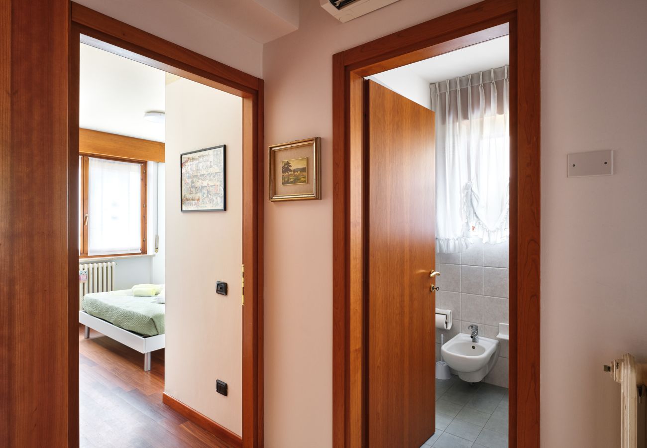 Appartamento a Bardolino - Regarda - La Casa di Fido con 3 camere, 2 bagni, giardino recintato