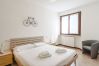 Appartamento a Lazise - Regarda - Bike apartment Miralago 2 con piscina e vista lago,  parcheggio biciclette Appartamento a Lazise - Regarda - Bike apartment Miralago 2 con piscina e vista lago,  parcheggio biciclette