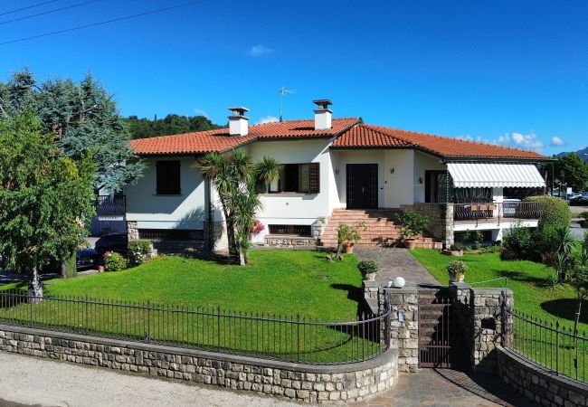 Villa a Puegnago sul Garda - VILLA FIORITA