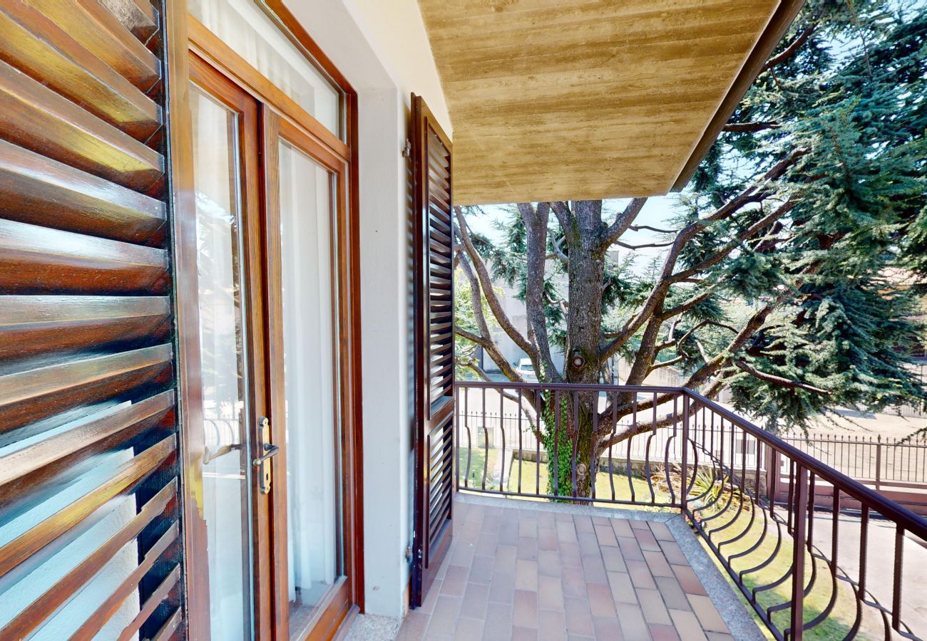 Villa a Puegnago sul Garda - VILLA FIORITA