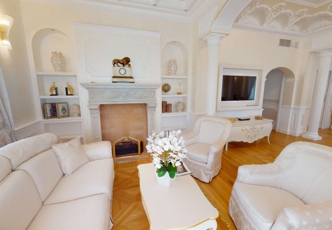 Villa a Salò - Villa Diamante BGL