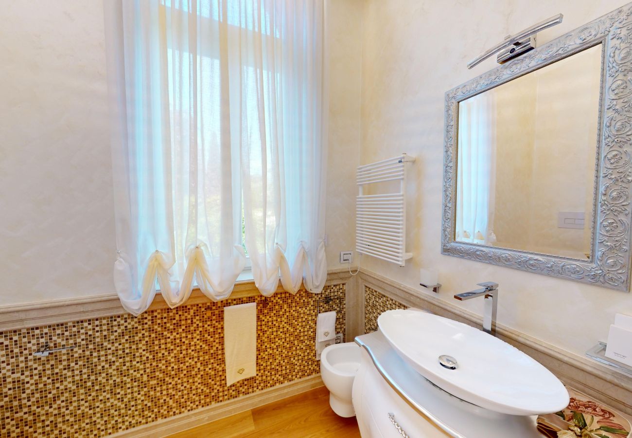 Villa a Salò - Villa Diamante BGL