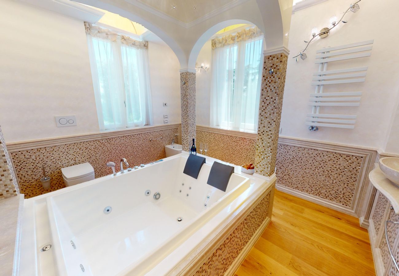 Villa a Salò - Villa Diamante BGL