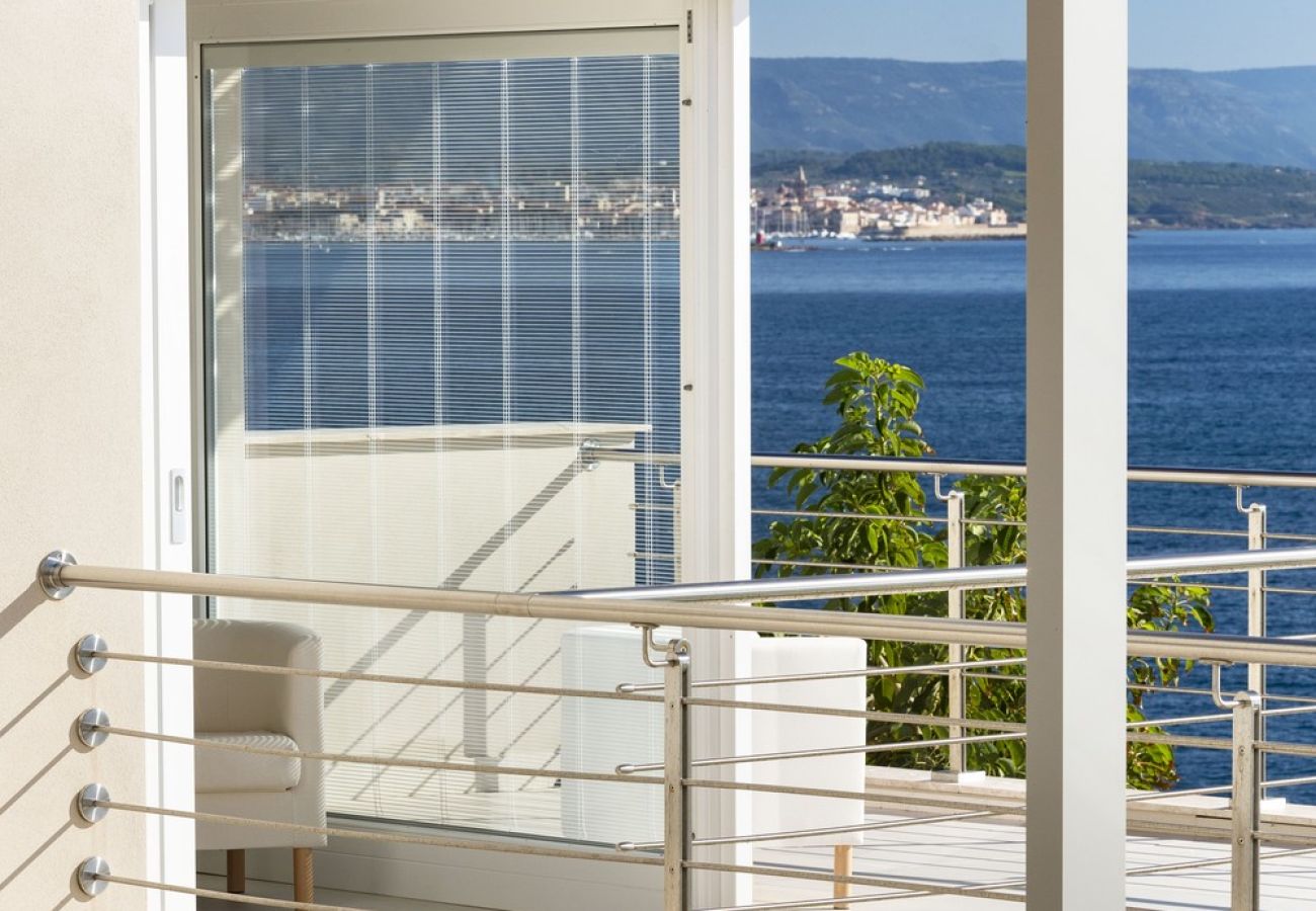 Villa a Alghero - Villa Kylo - villa di lusso con piscina sul mare ad Alghero