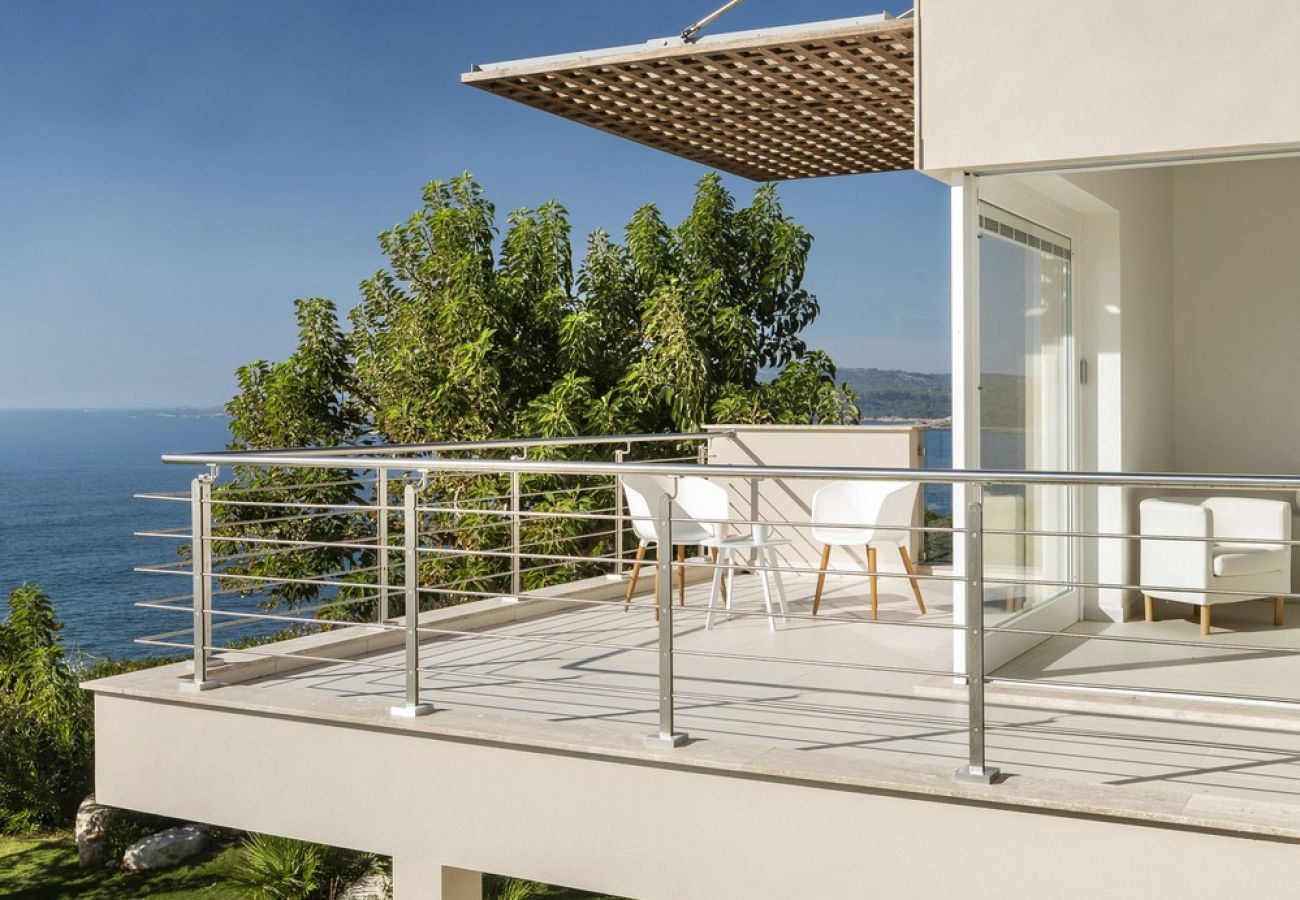 Villa a Alghero - Villa Kylo - villa di lusso con piscina sul mare ad Alghero