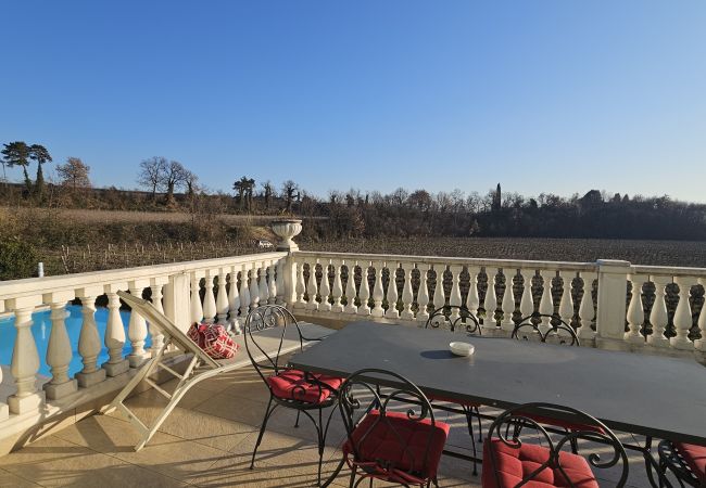  a Pastrengo - Residenza Pastrengo - app. Papavero con piscina e terrazza