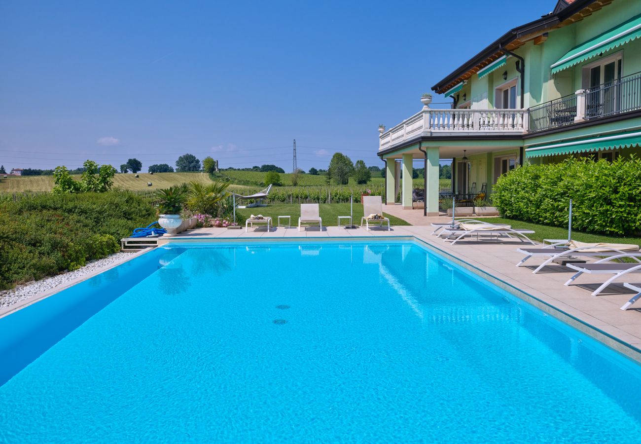 Appartamento a Pastrengo - Residenza Pastrengo - app. Lillà con piscina e terrazza