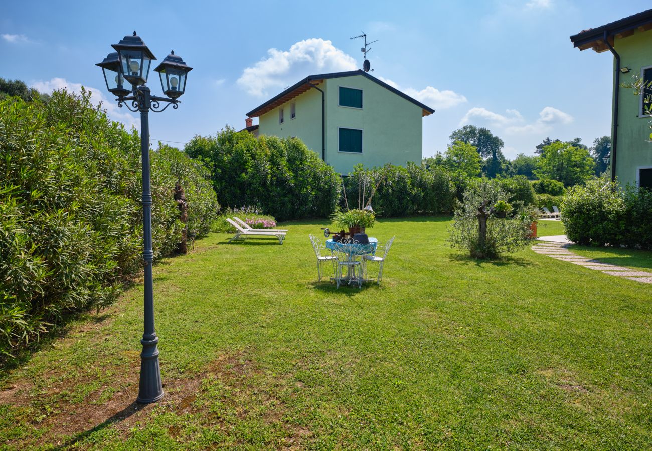 Appartamento a Pastrengo - Residenza Pastrengo - app. Lillà con piscina e terrazza