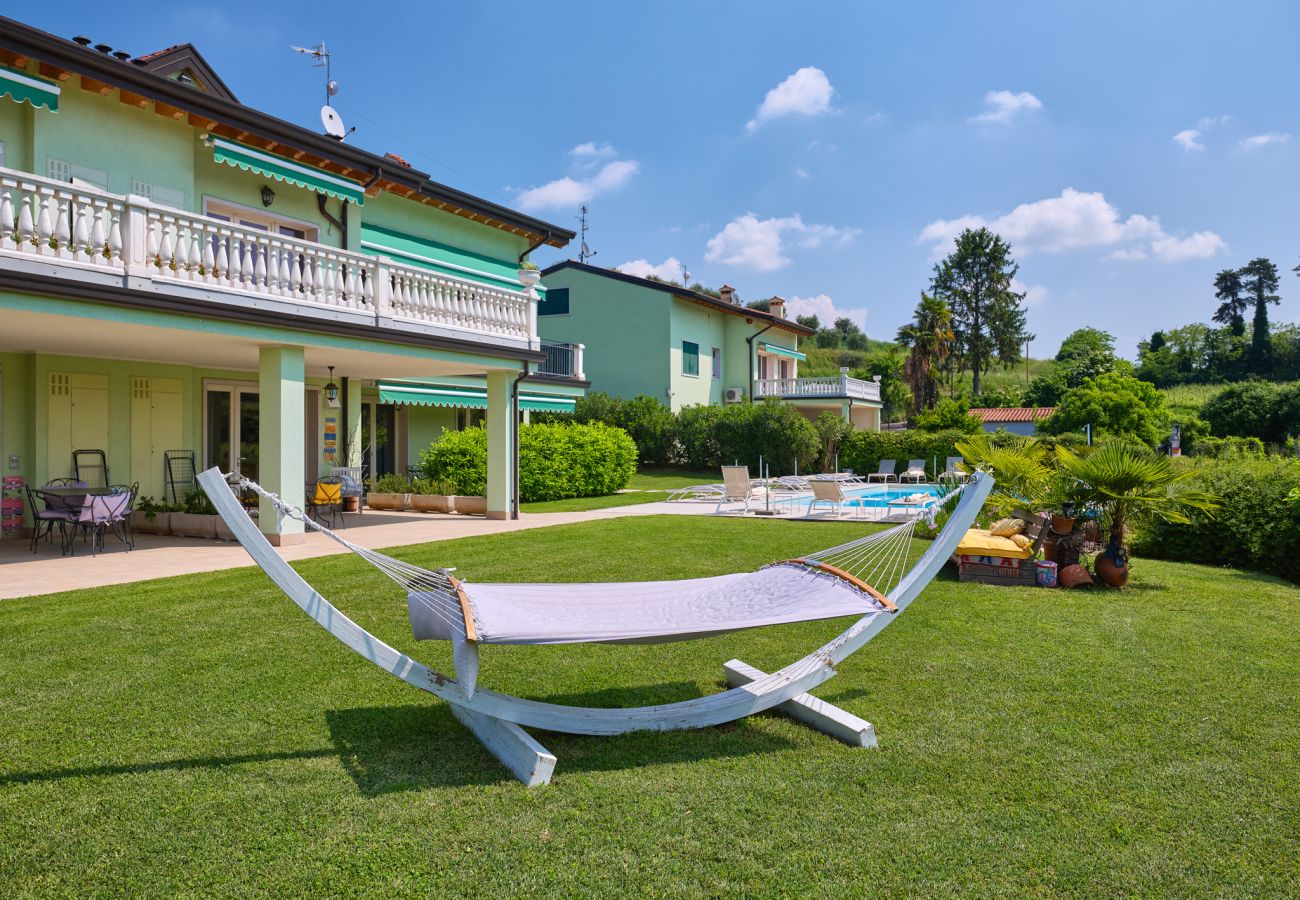 Appartamento a Pastrengo - Residenza Pastrengo - app. Lillà con piscina e terrazza