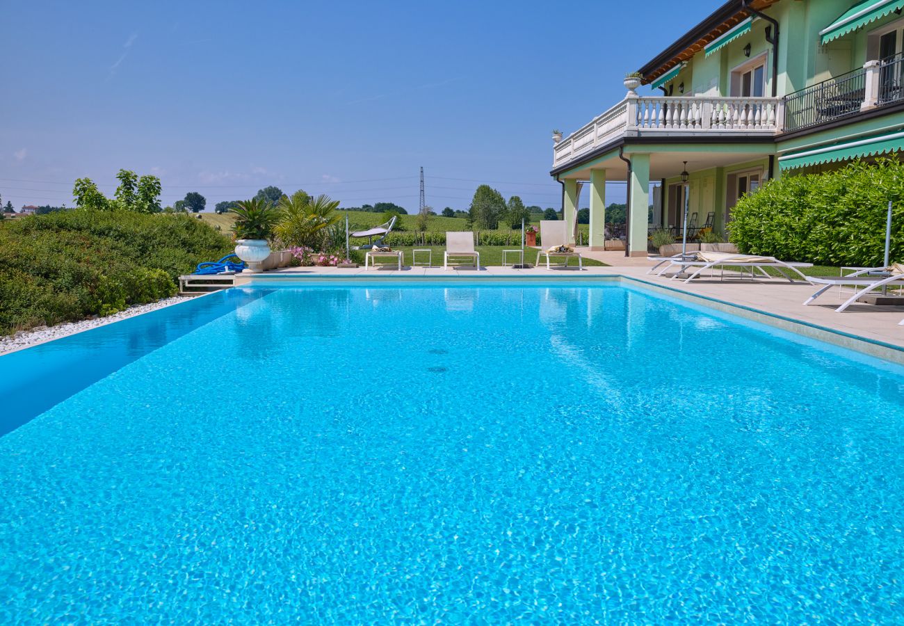 Appartamento a Pastrengo - Residenza Pastrengo - app. Lillà con piscina e terrazza