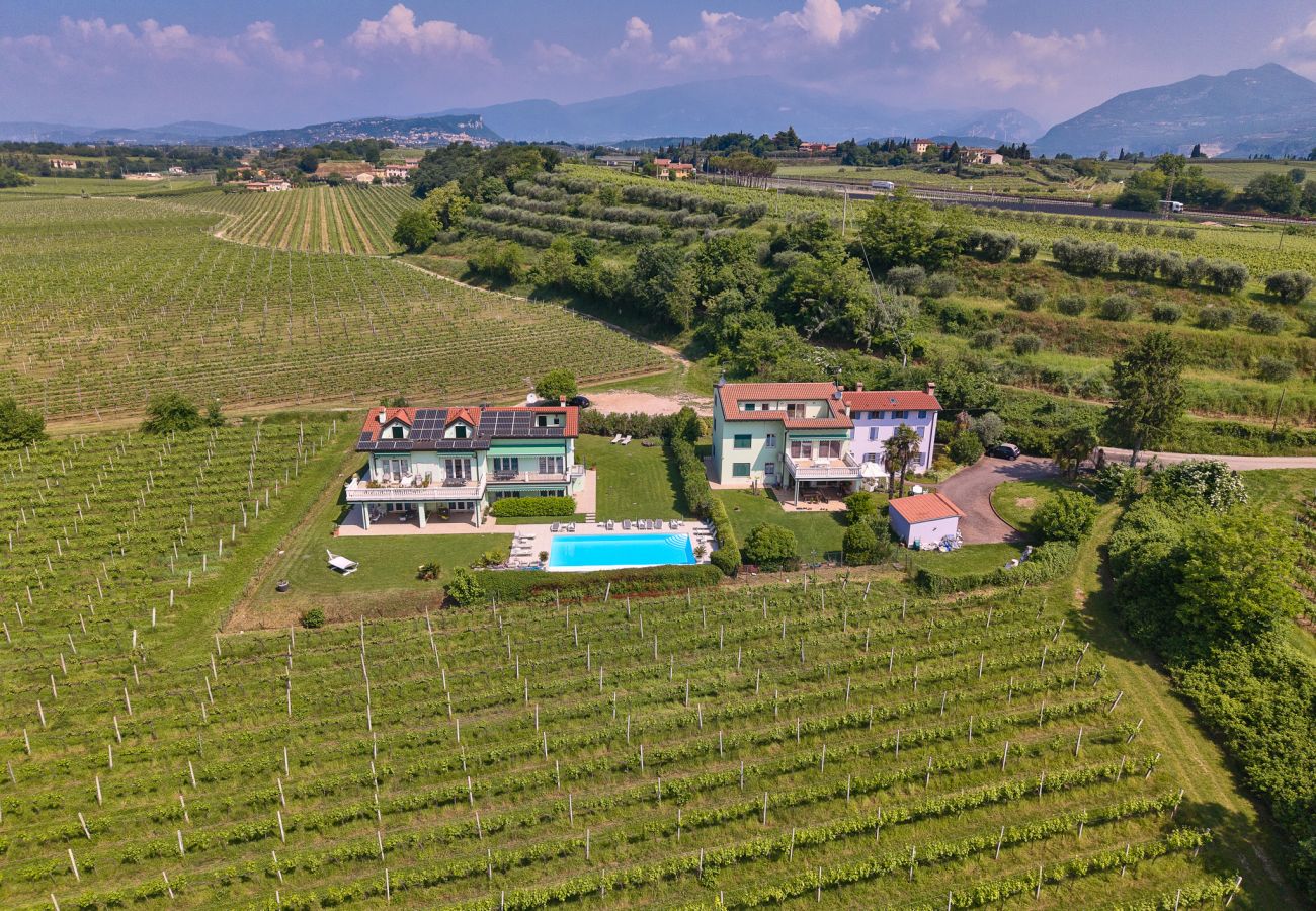 Appartamento a Pastrengo - Residenza Pastrengo - app. Lillà con piscina e terrazza
