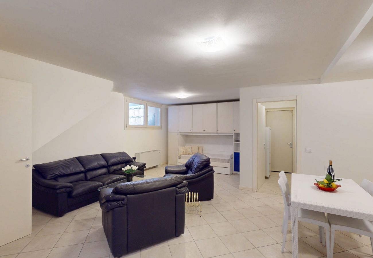 Villa a Manerba del Garda - Villa Dolcevita