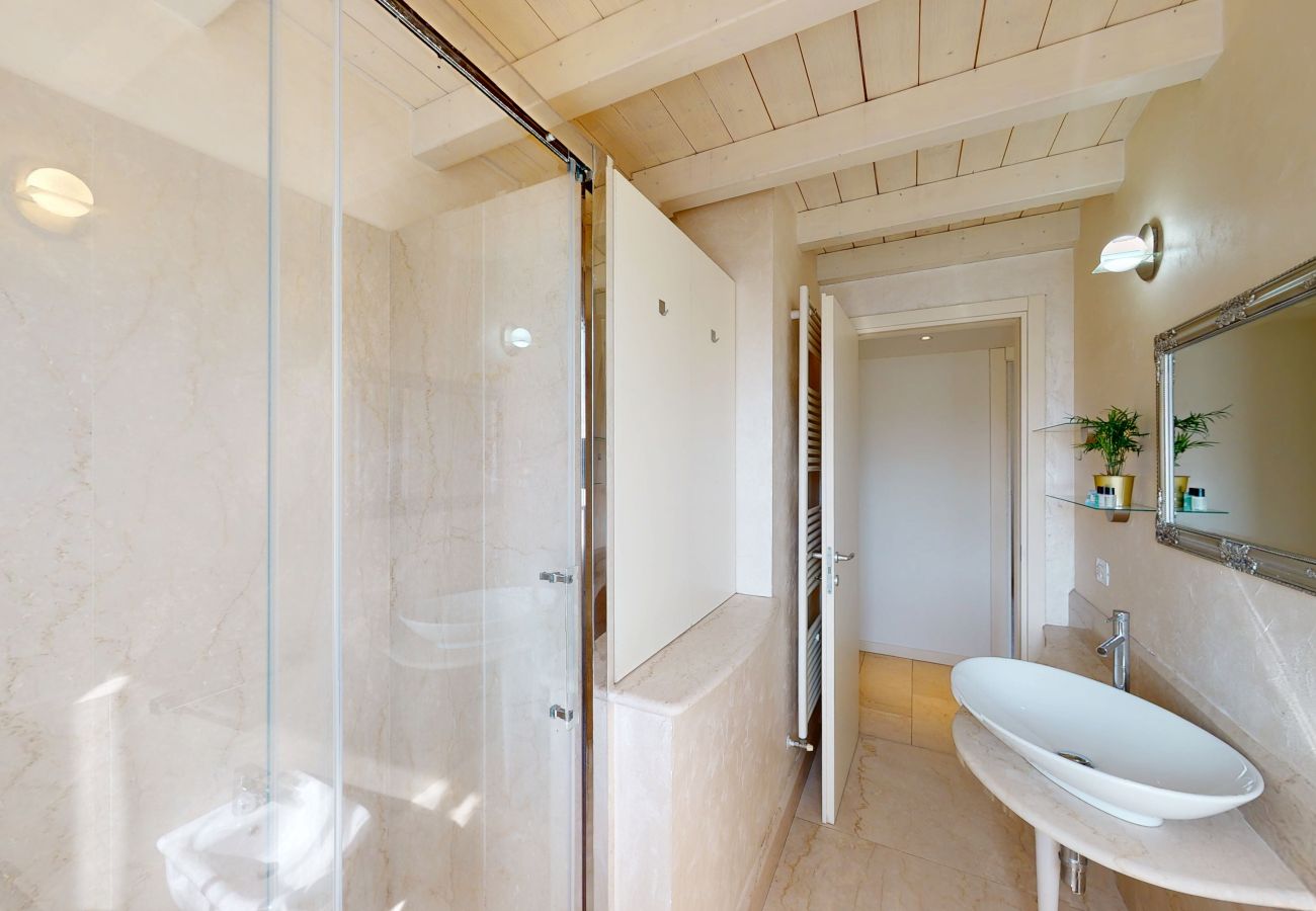 Villa a Manerba del Garda - Villa Dolcevita