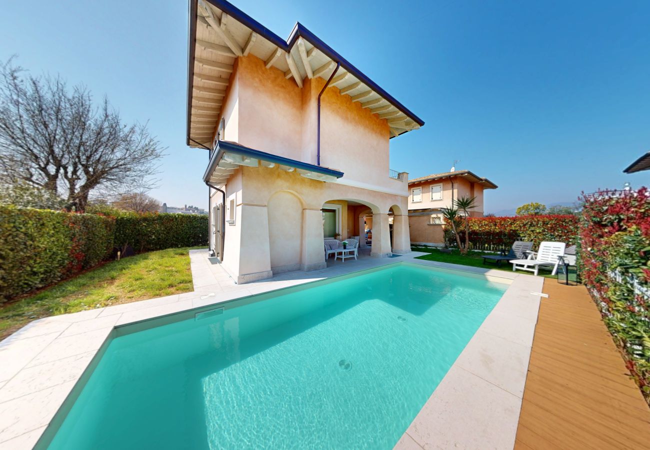 Villa a Manerba del Garda - Villa Dolcevita