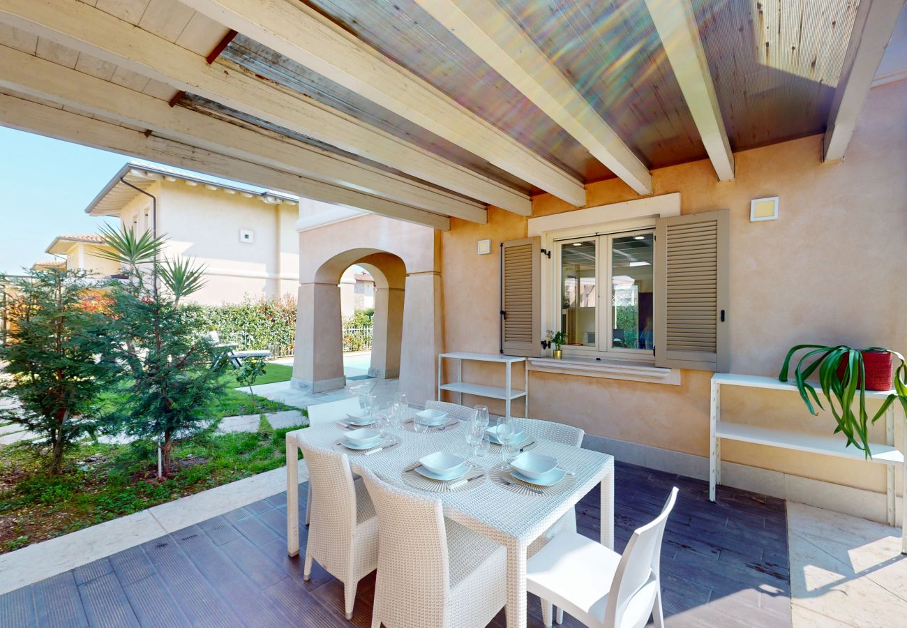 Villa a Manerba del Garda - Villa Dolcevita