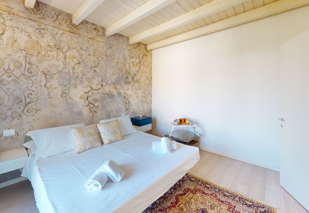 Villa a Manerba del Garda - Villa Dolcevita