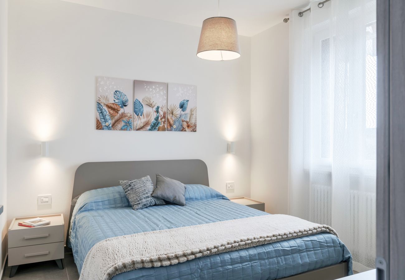Appartamento a Lazise - Regarda - Appartamento Caesar moderno e spazioso con piscina