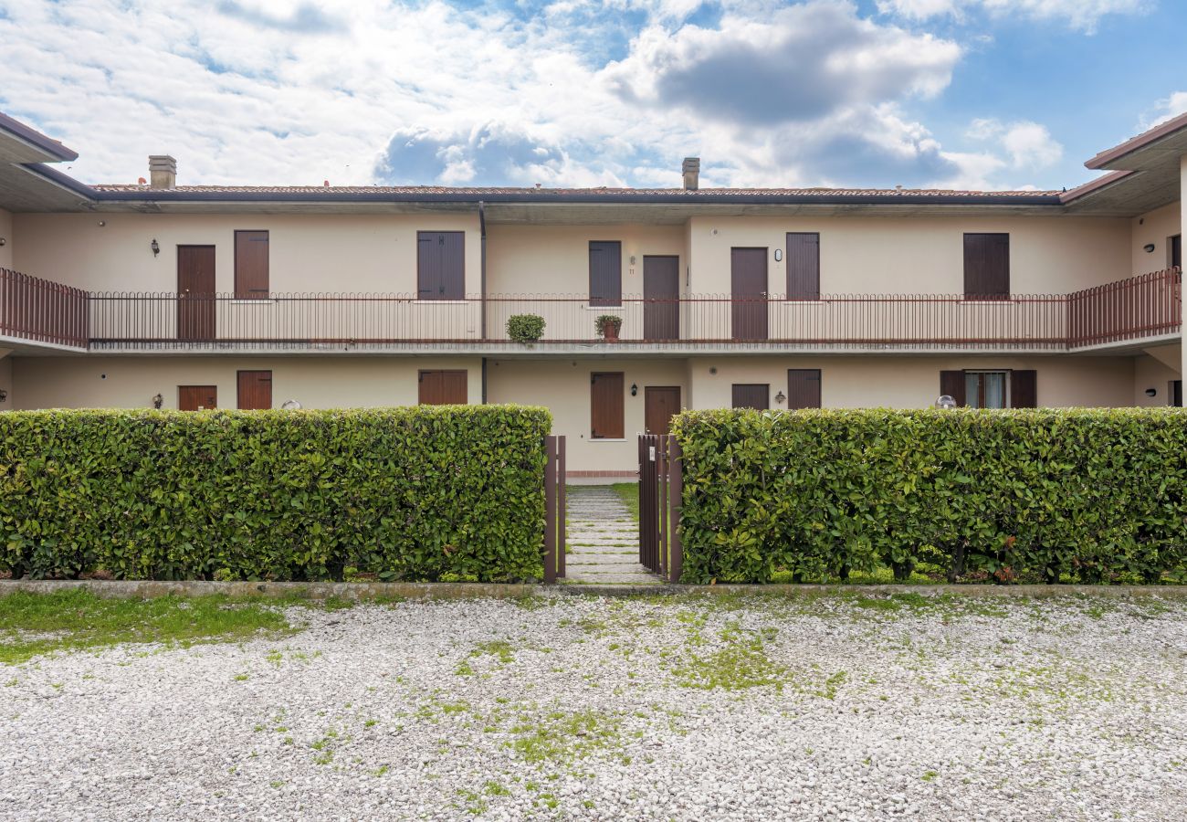 Appartamento a Lazise - Regarda - Appartamento Caesar moderno e spazioso con piscina