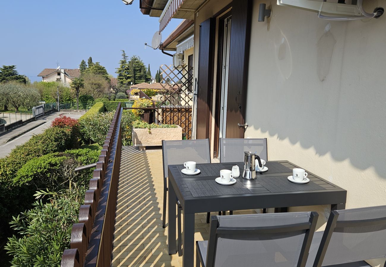 Appartamento a Lazise - Regarda - Appartamento Caesar moderno e spazioso con piscina