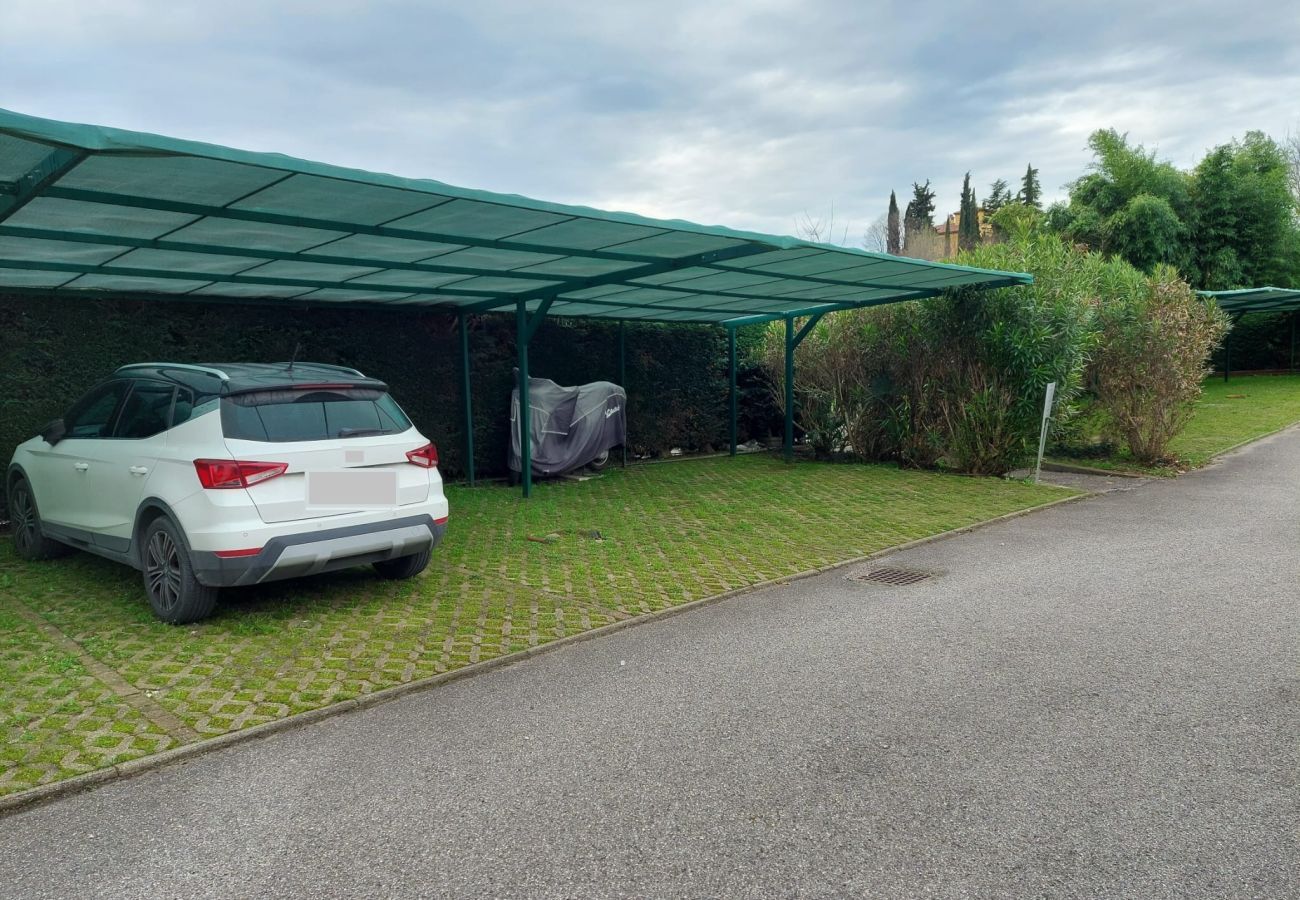 Appartamento a Lazise - Regarda - Bilocale Apple con piscina e parcheggio coperto