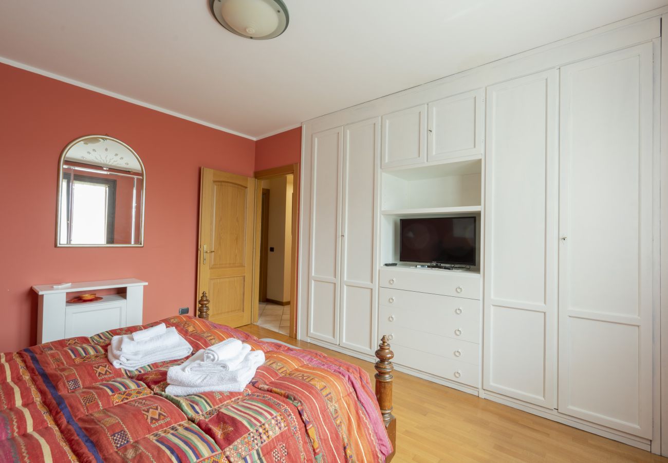 Villa a Manerba del Garda - casa arcoiris