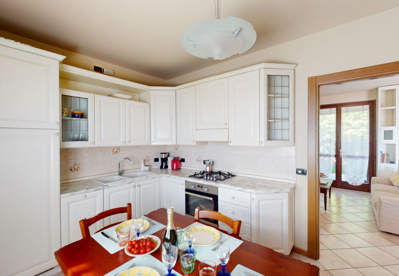 Villa a Manerba del Garda - casa arcoiris