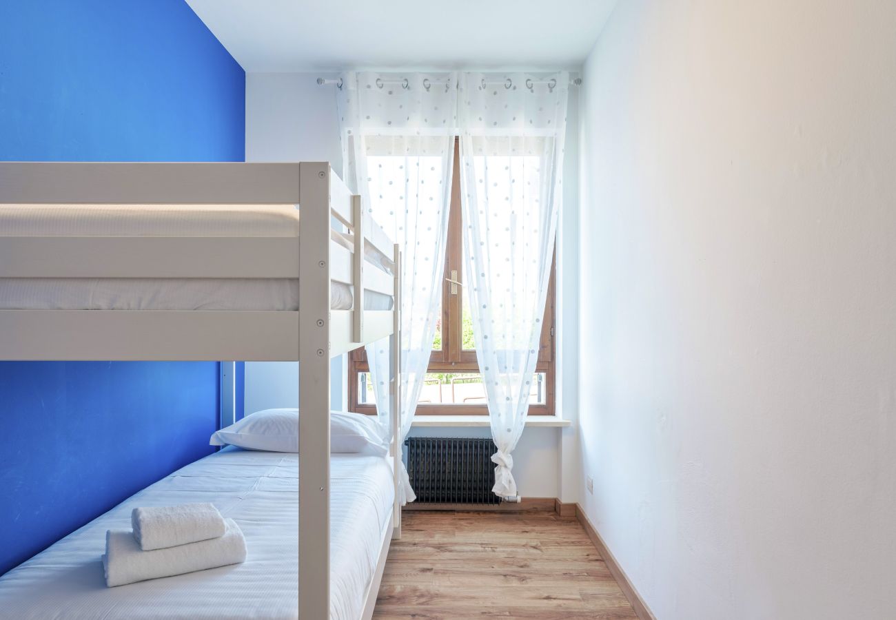 Appartamento a Bardolino - Regarda - Appartamento Emerald con piscina a pochi pasisi dalla spiaggia