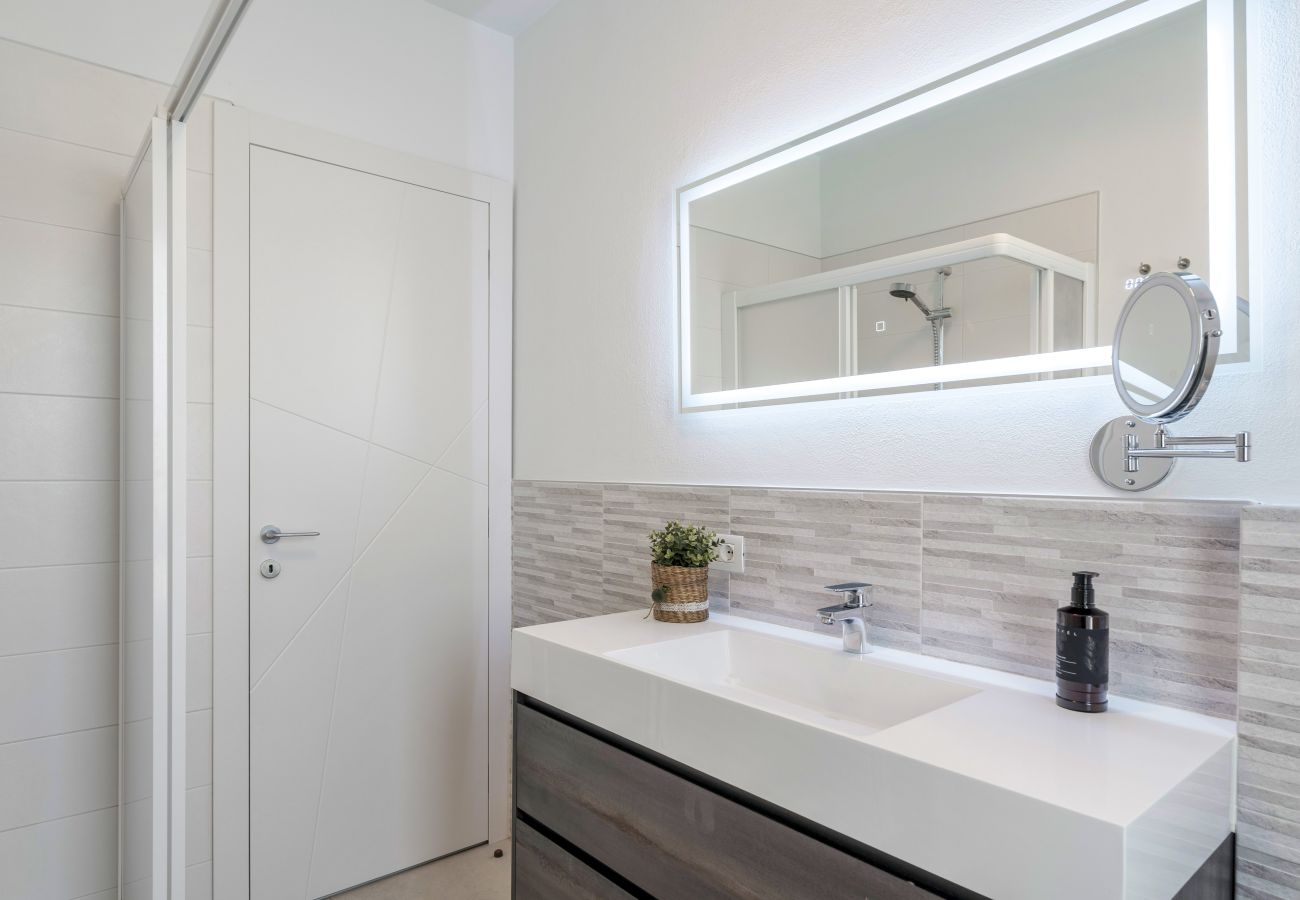 Appartamento a Bardolino - Regarda - Appartamento Emerald con piscina a pochi pasisi dalla spiaggia