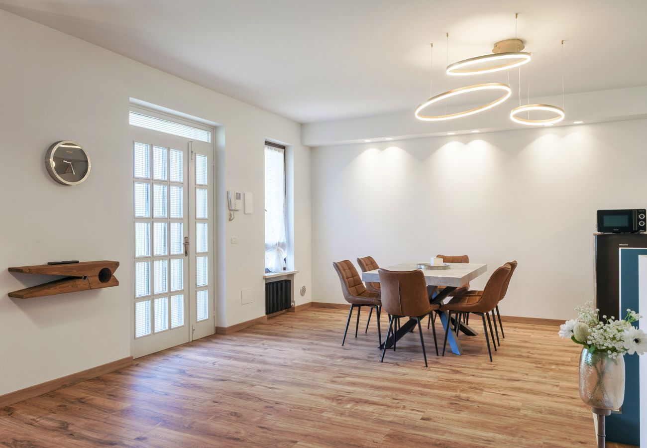 Appartamento a Bardolino - Regarda - Appartamento Emerald con piscina a pochi pasisi dalla spiaggia