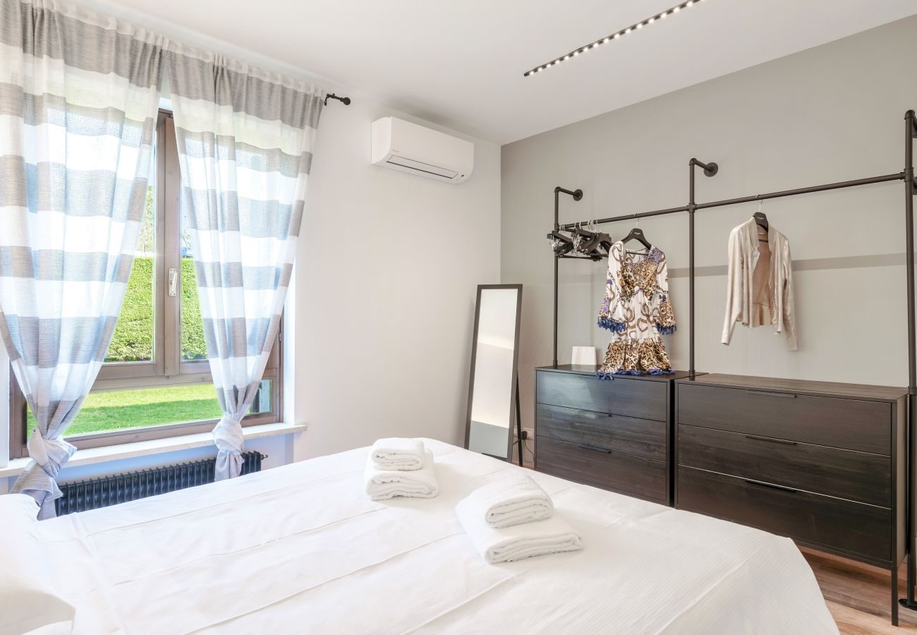 Appartamento a Bardolino - Regarda - Appartamento Emerald con piscina a pochi pasisi dalla spiaggia
