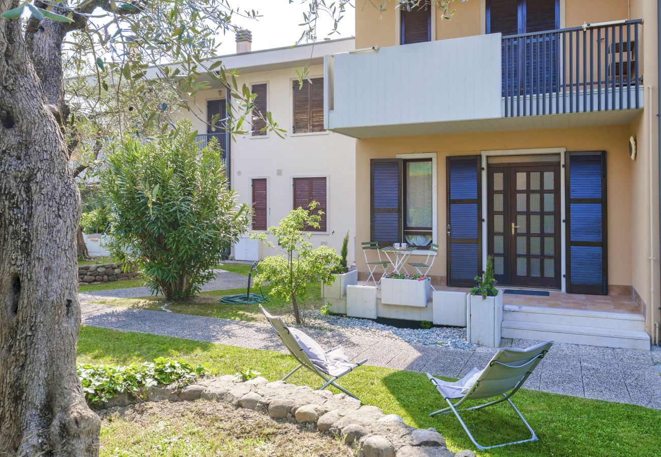 Appartamento a Bardolino - Regarda - Appartamento Emerald con piscina a pochi pasisi dalla spiaggia