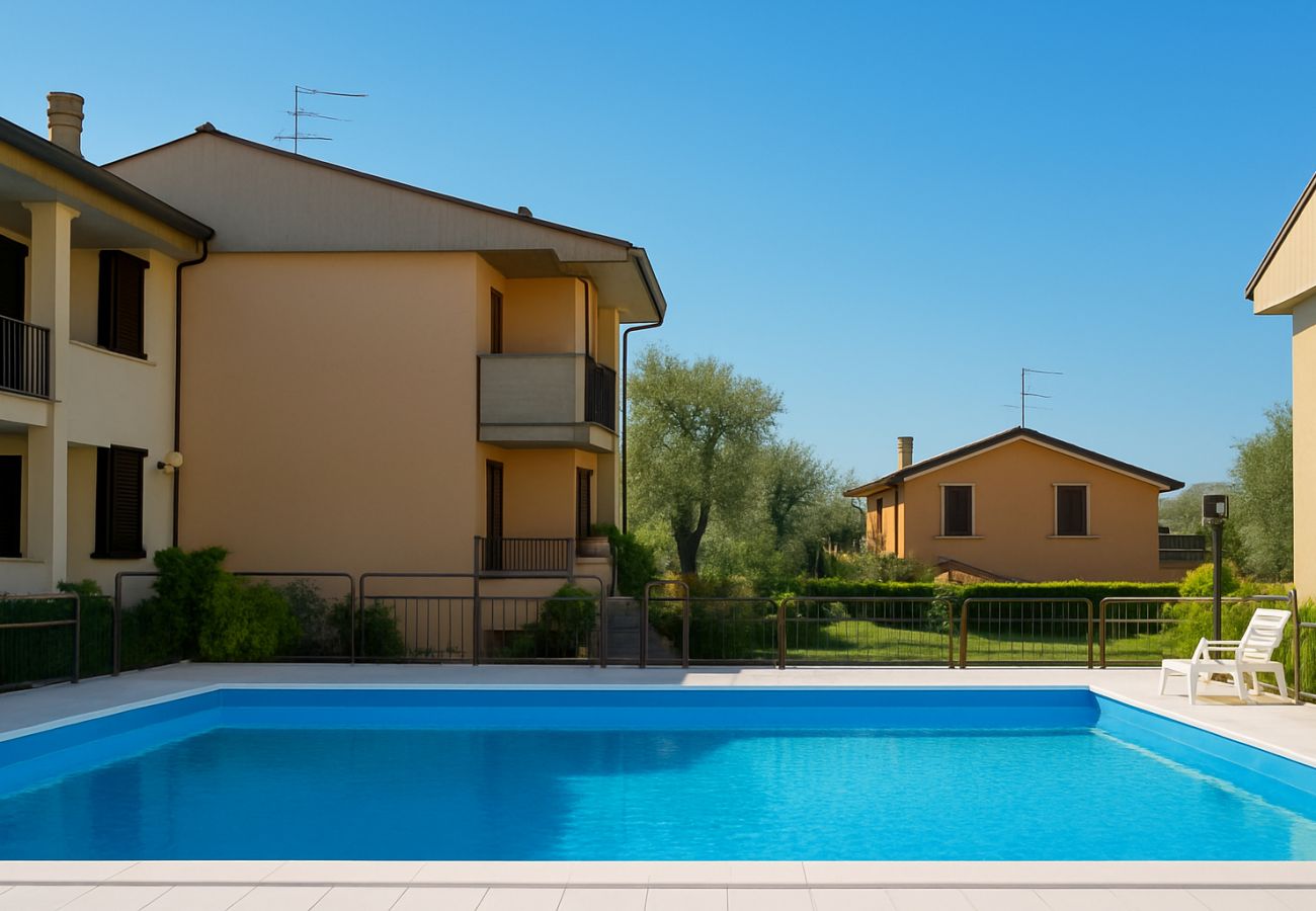 Appartamento a Bardolino - Regarda - Appartamento Emerald con piscina a pochi pasisi dalla spiaggia