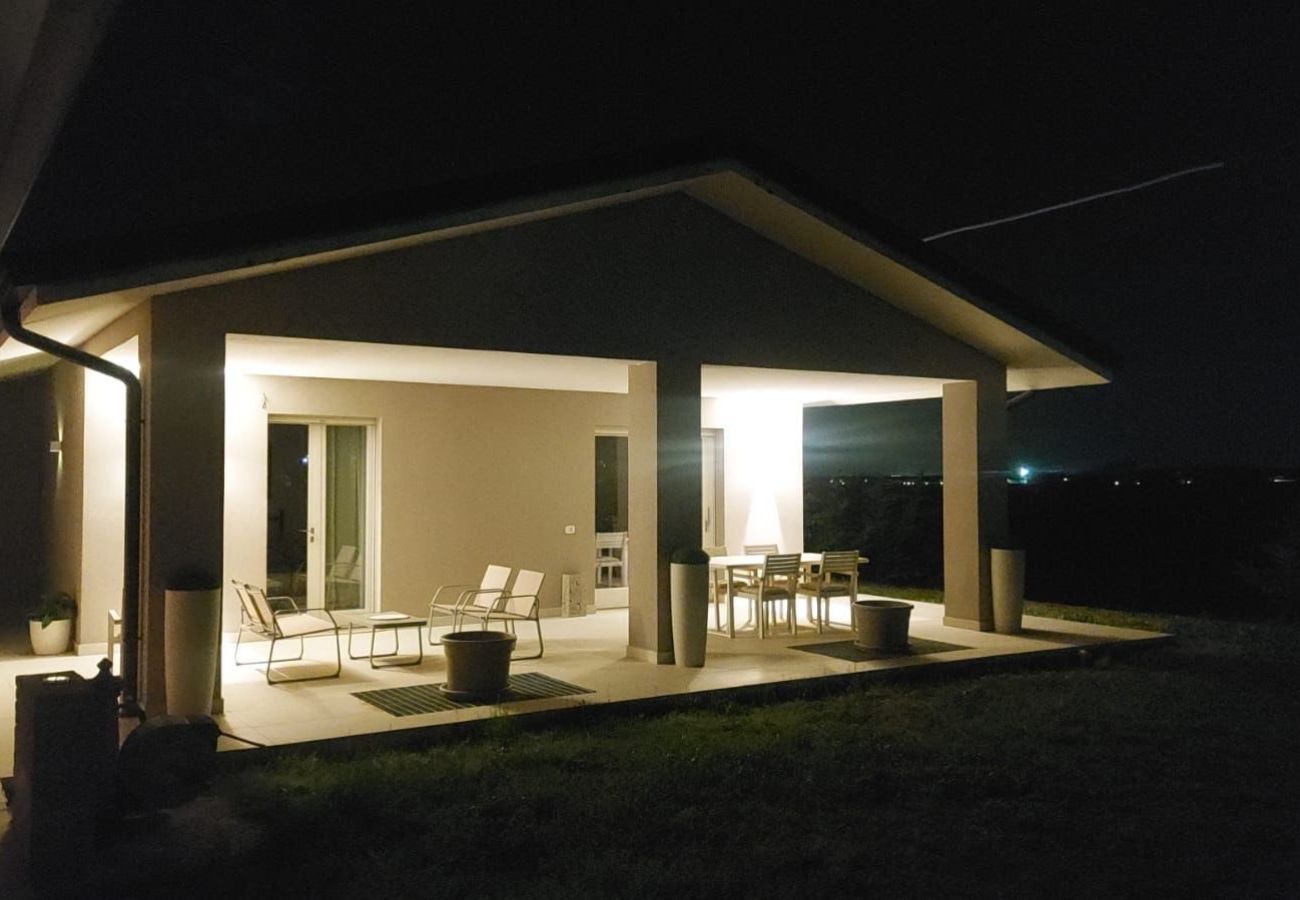 Appartamento a Lazise - Regarda - Lagobaldo bilocale con piscina e giardino