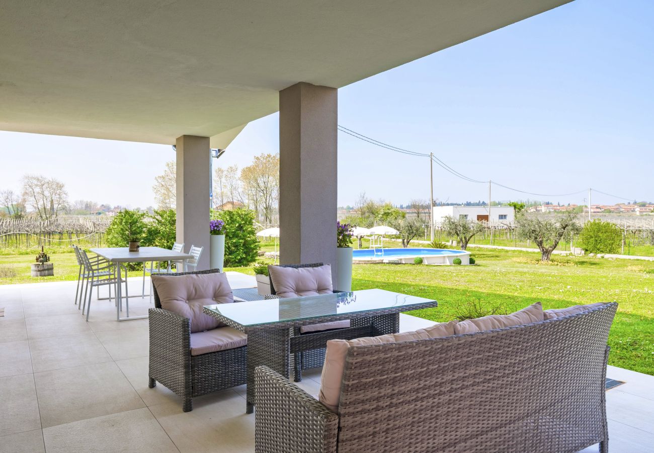 Appartamento a Lazise - Regarda - Lagobaldo bilocale con piscina e giardino