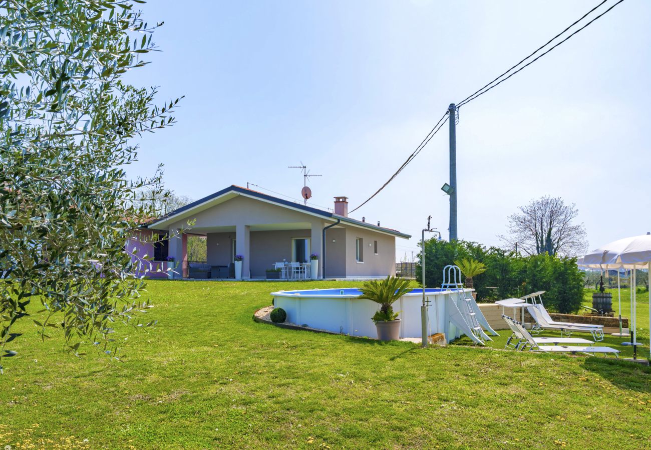 Appartamento a Lazise - Regarda - Lagobaldo bilocale con piscina e giardino