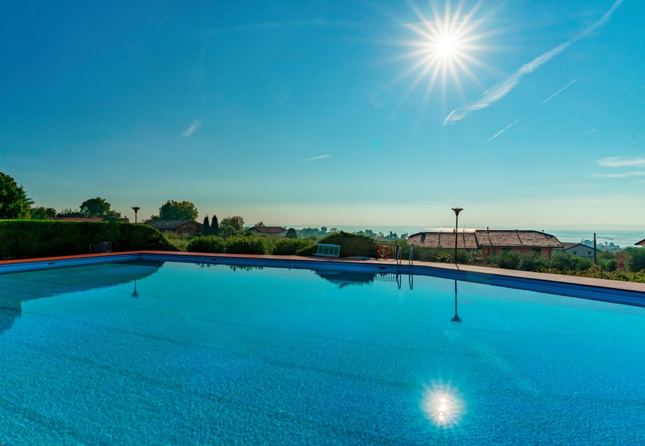 Appartamento a Bardolino - Sunset Bardolino Apartment con vista lago, piscina, tennis