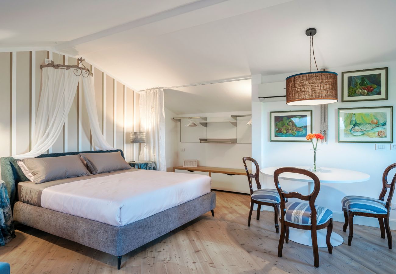 Appartamento a Castelnuovo del Garda - Il Gelso del Garda Luxury Studio con giardino, piscina, palestra