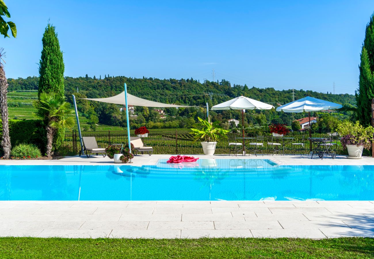 Appartamento a Castelnuovo del Garda - Il Gelso del Garda Luxury Studio con giardino, piscina, palestra