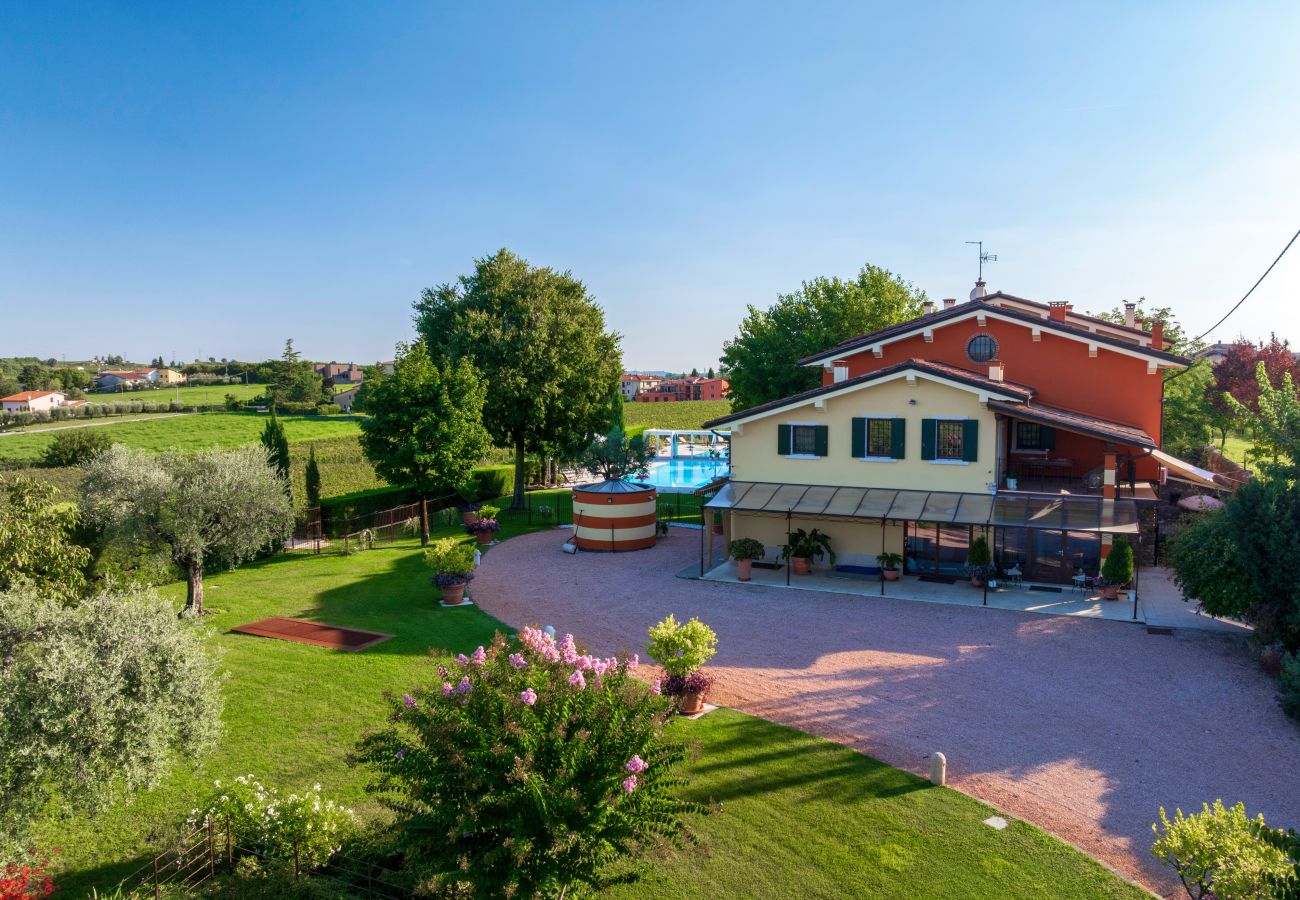 Appartamento a Castelnuovo del Garda - Il Gelso del Garda Luxury Studio con giardino, piscina, palestra