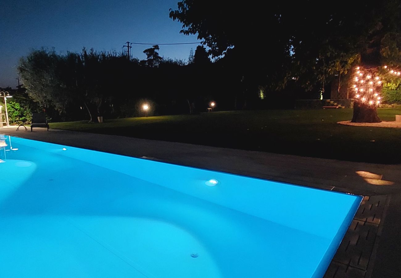 Appartamento a Castelnuovo del Garda - Il Gelso del Garda Luxury Studio con giardino, piscina, palestra