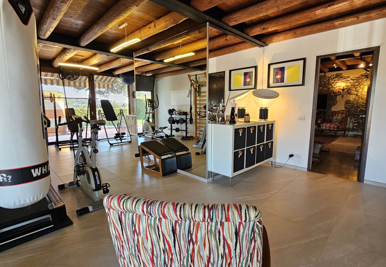Appartamento a Castelnuovo del Garda - Il Gelso del Garda Luxury Suite con giardino, piscina, palestra