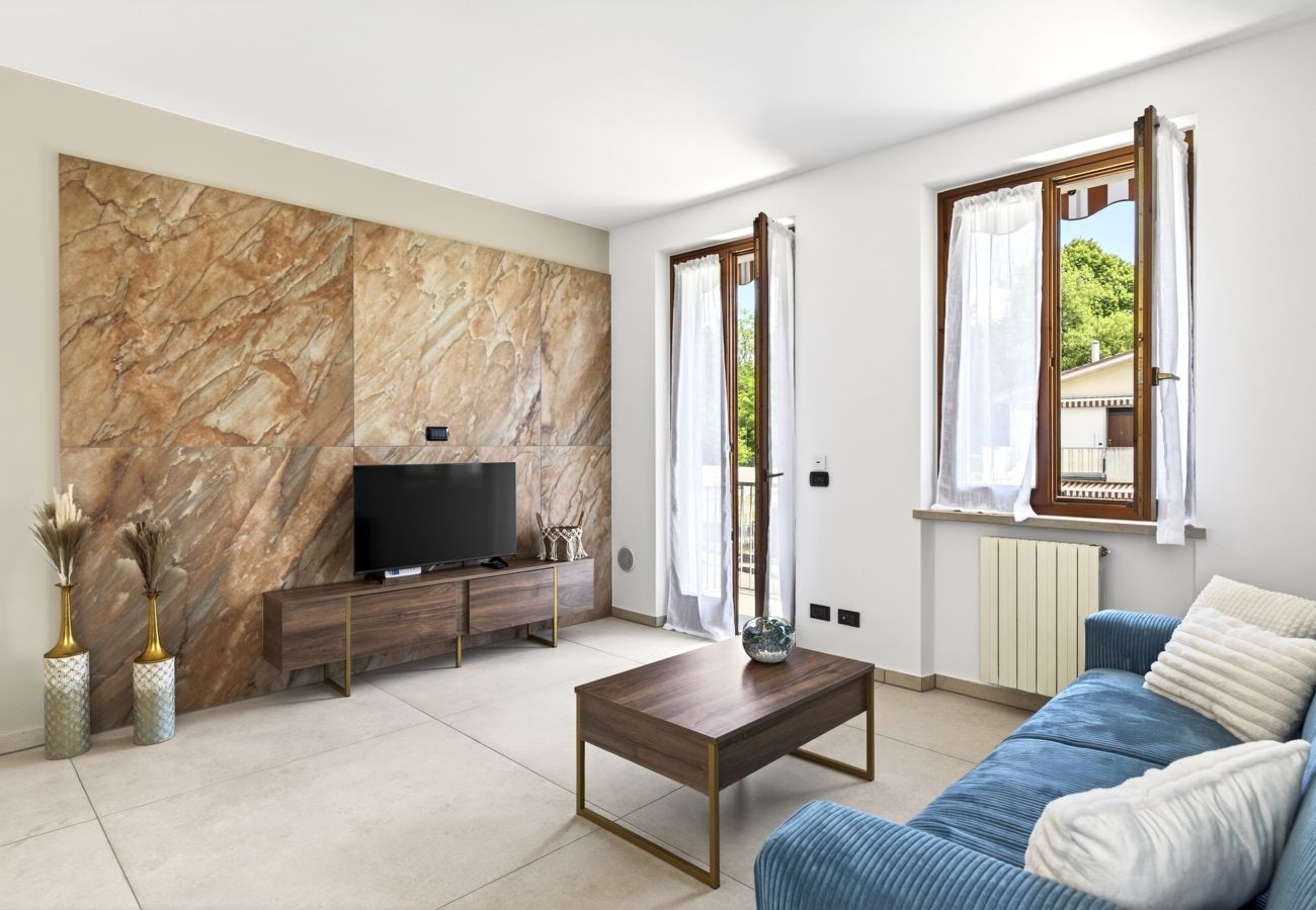 Appartamento a Lazise - Regarda - Golden House appartamento rinnovato con piscina