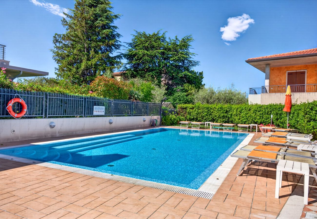 Appartamento a Lazise - Regarda - Appartamento Elvira con piscina vicino al centro