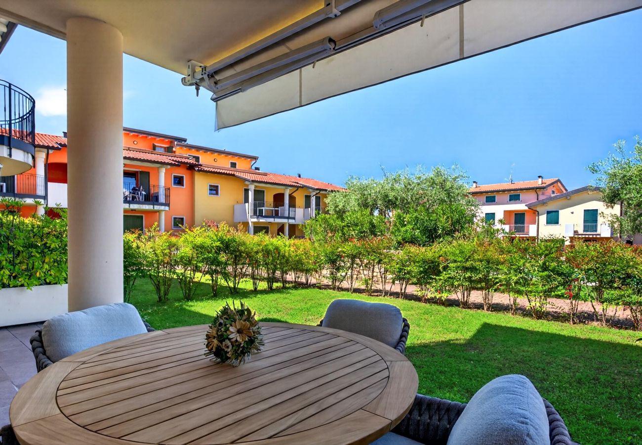Appartamento a Lazise - Regarda - Appartamento Daphne con terrazza e piscina