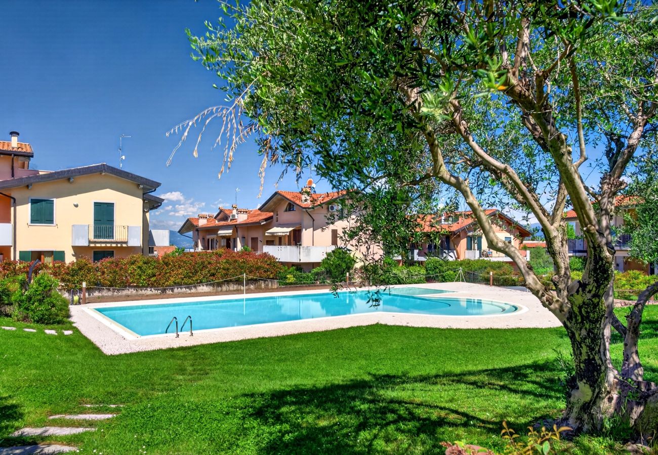 Appartamento a Lazise - Regarda - Appartamento Daphne con terrazza e piscina