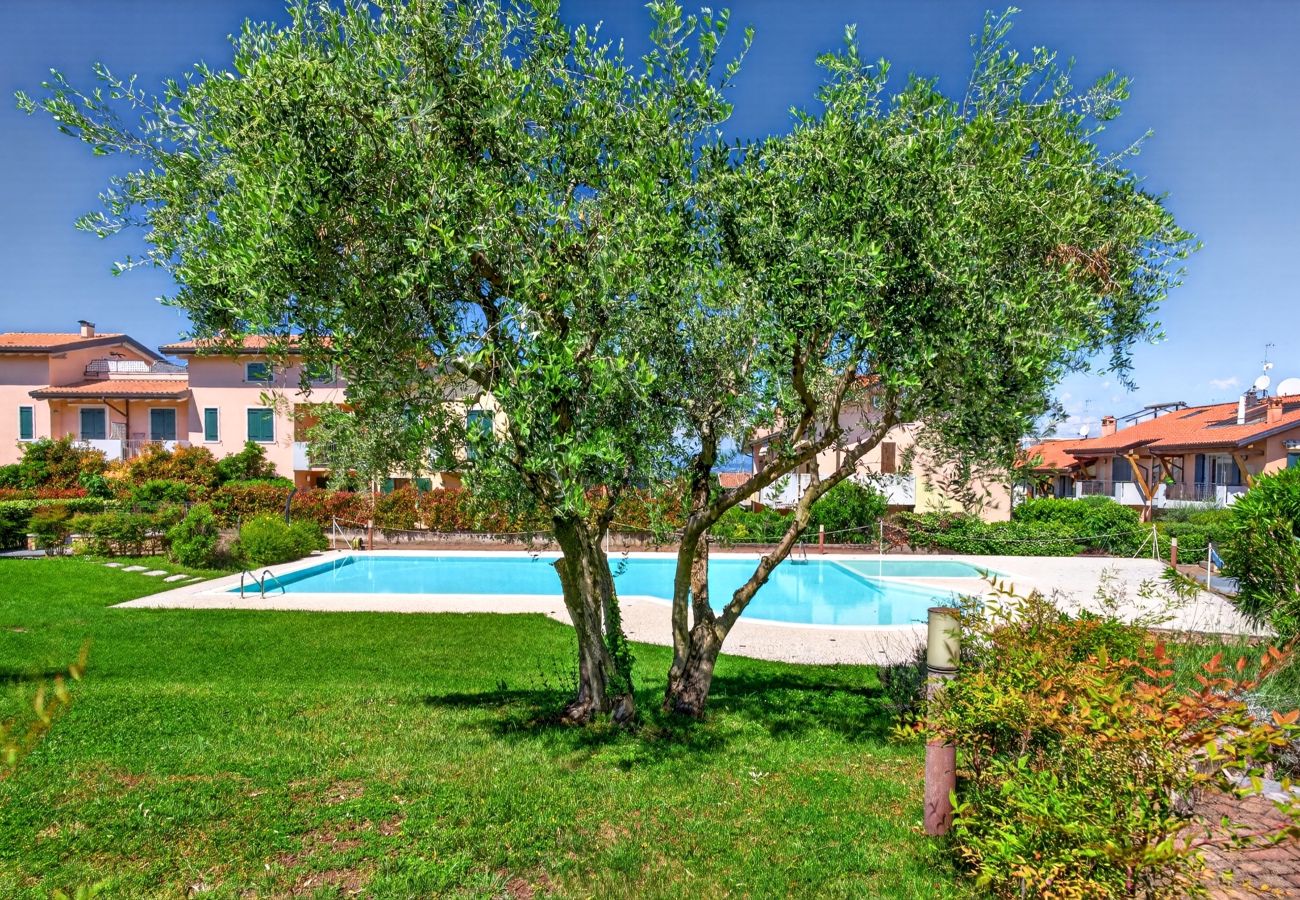 Appartamento a Lazise - Regarda - Appartamento Daphne con terrazza e piscina