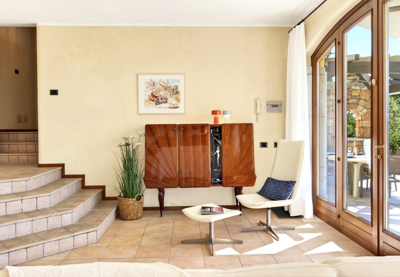 Villa a Torri del Benaco - Regarda - Villa Vera con magnifica vista lago ed ampio giardino