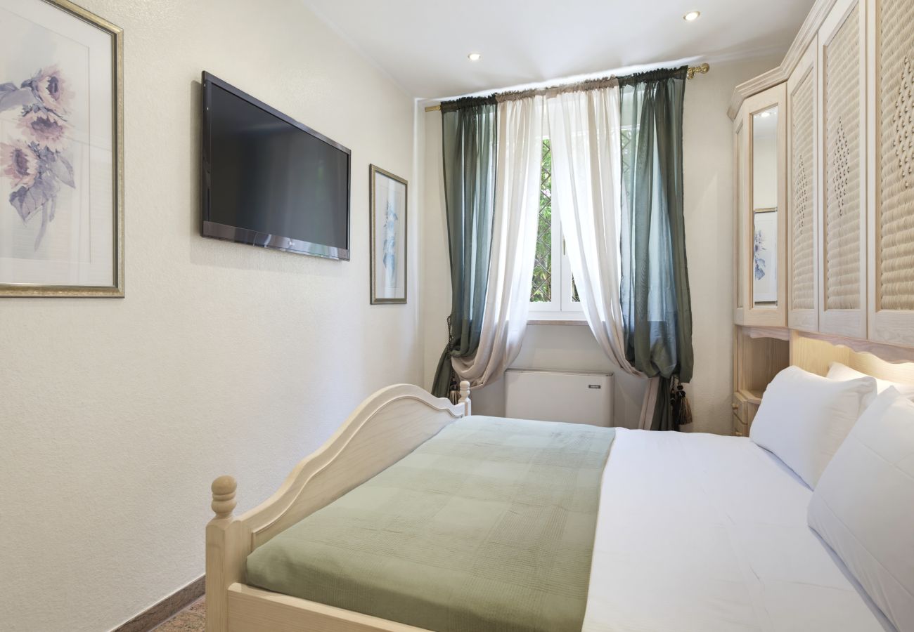 Appartamento a Lazise - Regarda - Basiliko White Appartamento con piscina